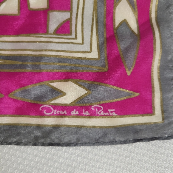 Vintage Oscar de la Renta Scarf 1980s Purple FuchsiaGray Gold Large Square 31" - Picture 6 of 6